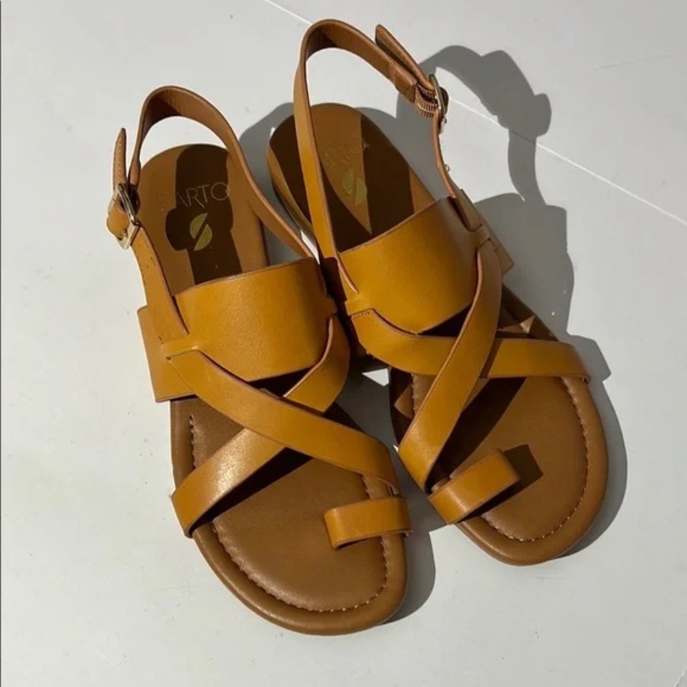 Franco Sarto Gia Tan scrappy Leather Sandals nwot 9